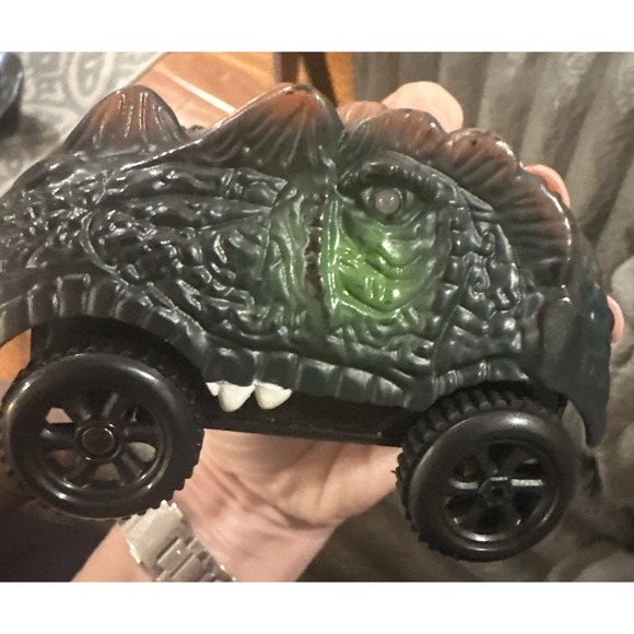 2 Dinosaurs Head Cars Light Up Motorized Toys Vehicles - Picture 3 of 6
